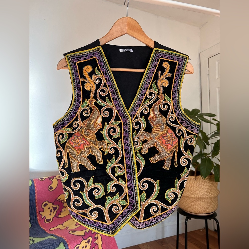 Vintage Velvet Embroidered Elephant Vest | No Size